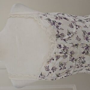 Astr the label floral Yamila dress. Size Medium.